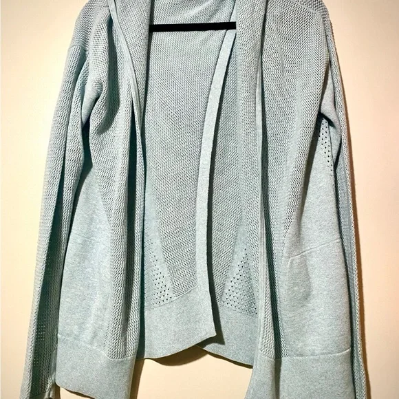 Lululemon Still Movement Wrap - Picture 8 of 8